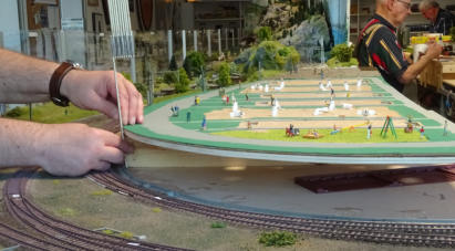 Zum besseren Hantieren wurden die Häuser nochmal von der Anlage genommen